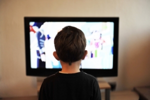 Photo of child watching Top 10 TV Advertisers